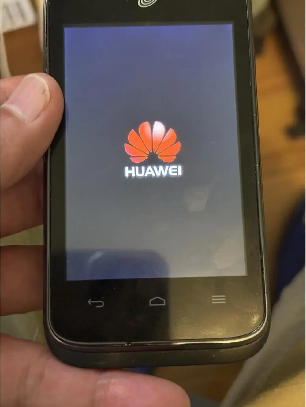 Huawei Glory Model: H868C, Trackfone Prepaid, Good Condition, 4gb